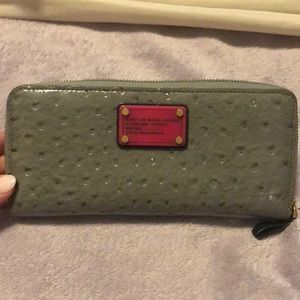 Marc Jacobs grey wallet